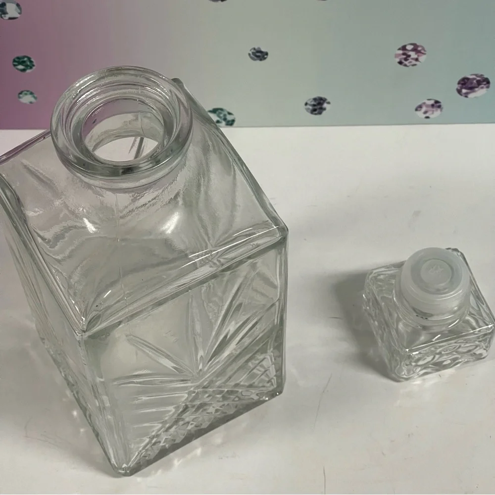 🇮🇹GORGEOUS ITALIAN CRYSTAL DECANTER